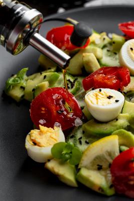 plv pub autocollante salade avocat oeuf tomate huile olives loostick